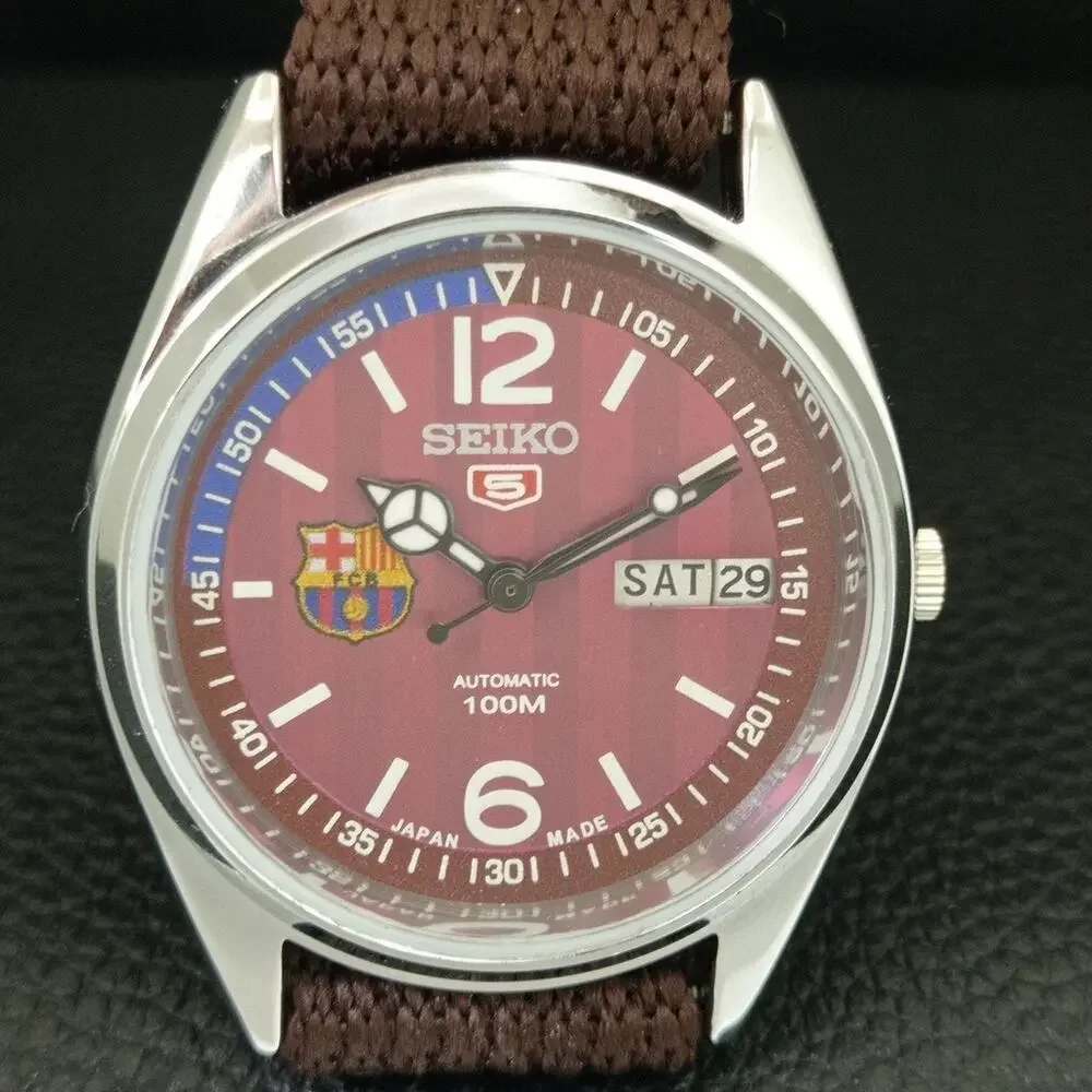 Vintage 1981 FCB Seiko Automatic Mens Silver Watch W/daydate & FCB accents